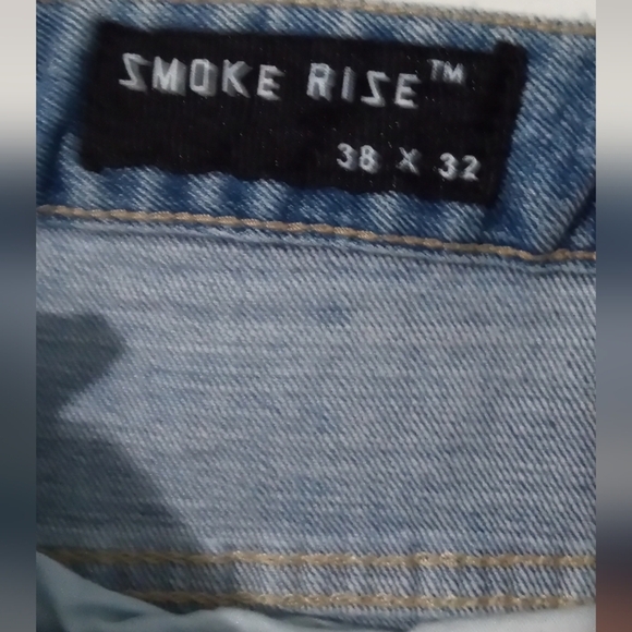 Stylish Light Blue Jeans with Dragon Embroidery - Picture 4 of 4